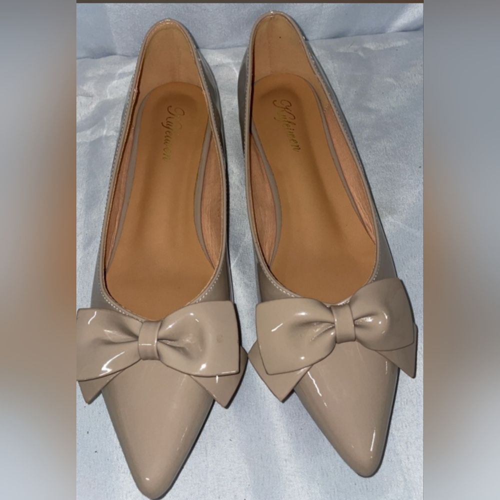 Nude Flats